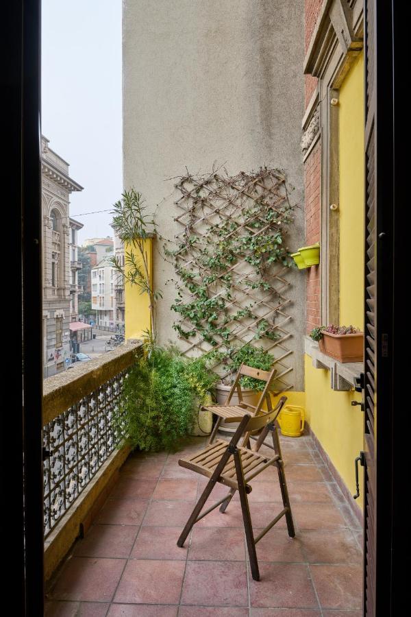 Artist Nadia'S Apartment In Porta Vercellina Milaan Buitenkant foto